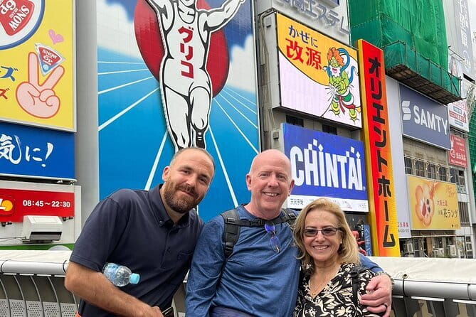 4/5/6 Hours Private Osaka Tour Designed for Cruise Passengers - Kuromon Market: street food sights with clear guidance