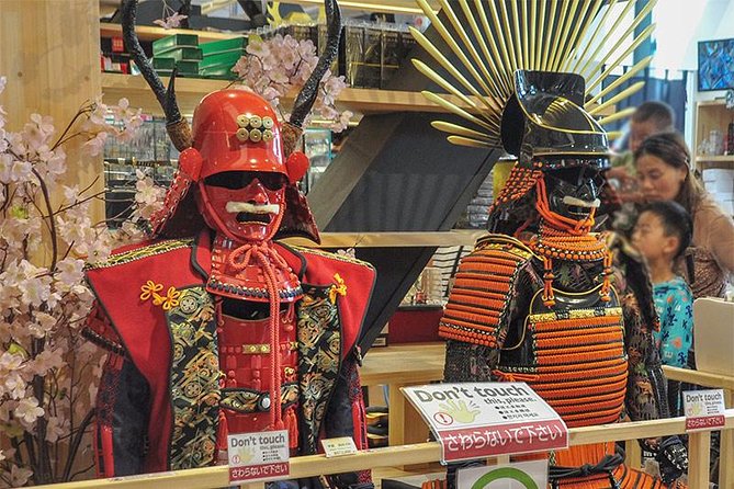 A Tour to Explore the Symbol of Osaka: Osaka Castle - Osaka Castle with a guide: why it feels different