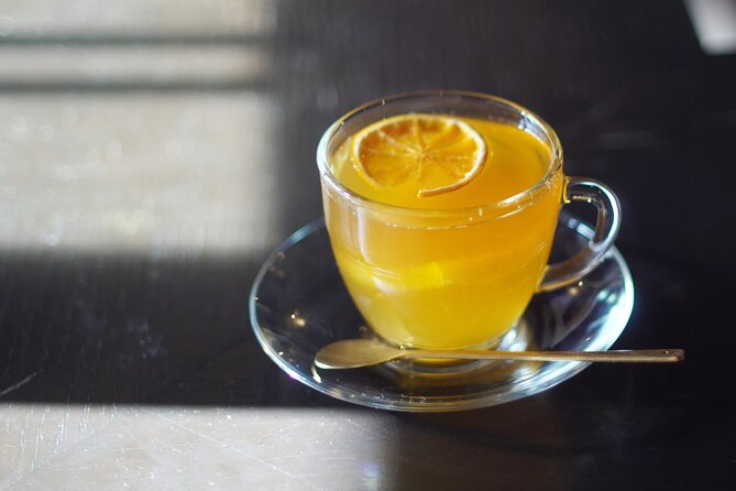 Discover Japanese Tea Blending Techniques in Osaka - Hands-on mixing: tea blending, fruit, and tea cocktails with alcohol
