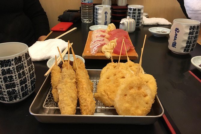Eat, Drink & Cycle: Osaka Foodie Bike Tour - Shitennoji: Osaka’s Old Temple Stop on Two Wheels