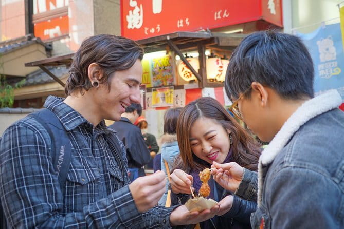 Eat Like a Japanese with a Local Guide - DEARBROS.ディアブロ道頓堀千日前店: Karaage With Lemon and Crunch