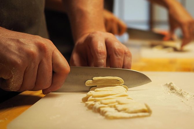 Eat Osaka: Street Food Cooking in an Authentic Kitchen! - The kitchen setting: an old house in Higashinari