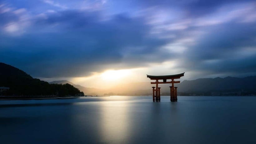 From Osaka: Hiroshima and Miyajima Day Trip by Bullet Train - Guides Matter: What I’d Look for in the Day’s Spanish/English Storytelling