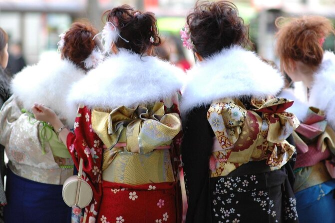 Guided Photography Tour in Osaka: Capturing Memories - Key highlights you’ll feel right away