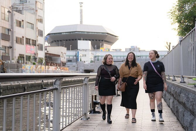 Himeji Castle and Akashi Kaikyo Bridge Walking Tour from Osaka - Akashi Kaikyo Bridge from Maiko: exhibition center to glass-floored views