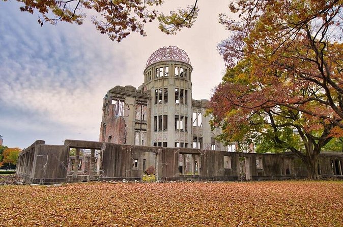 Hiroshima and Miyajima Private Day Tour from Kyoto/Osaka - Food planning: lunch isn’t included, so ask for a simple plan