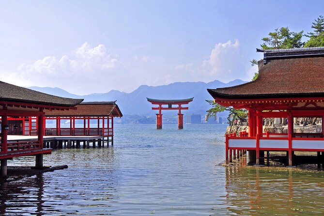 Hiroshima & Miyajima 1 Day Bus Tour with Bullet Train Tickets - Where the tour begins: station meet-ups and ticket handoffs