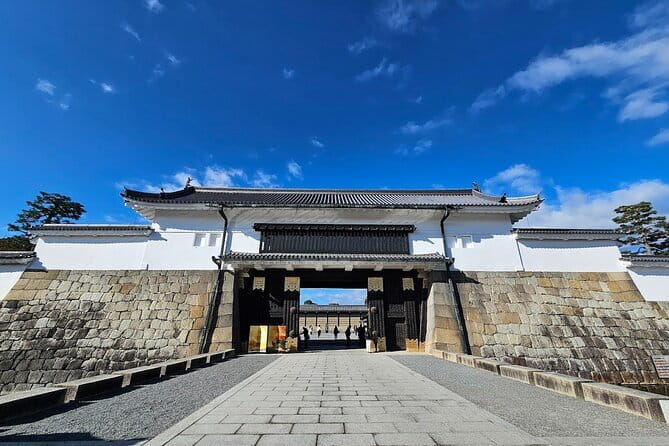 Kyoto Full Day Sightseeing Tour from Osaka or Kyoto - Kinkaku-ji Golden Pavilion: The Temple That Holds the Day Together