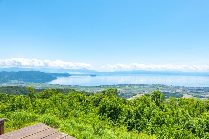 Lake Biwa Tour: Shirahige Shrine, Ukimido ,La Collina Omihachiman - Sanzen-in Temple vs. Lake Biwa Observatory: a seasonal swap you should expect