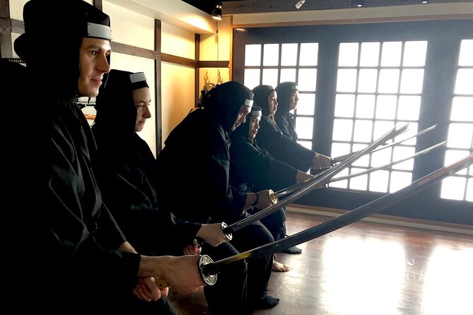 Ninja Experience in Osaka - Inside the training: walking, sword, and shuriken-star drills