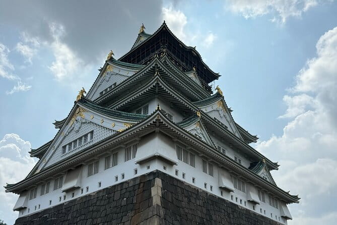 Osaka Castle Walking Tour - Osaka Castle From the Outside: What the 1-Hour Walk Covers