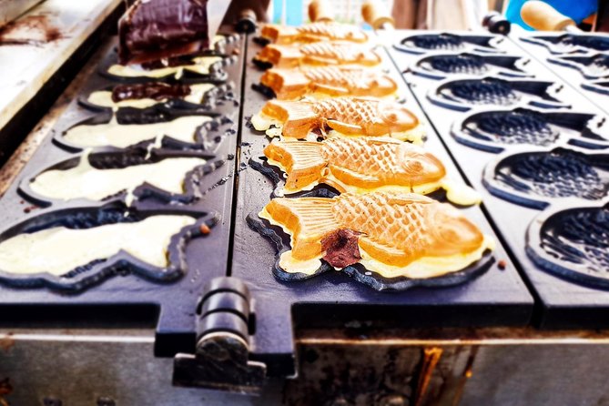 Osaka Dotonbori Daytime Food Tour - Starting at the Starbucks by Tsutaya Ebisubashi: get your bearings fast
