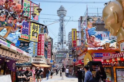 Osaka Early Morning Tour with English-Speaking Guide Dotonbori - Osaka Castle Park: history you can see, not just hear