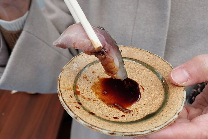 Osaka Food Tour with 10 Classic Japanese Tastings & Drinks - Stop-by-stop: the flow of the walk and what to watch for