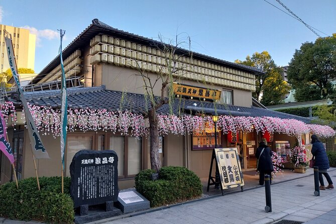 Osaka Food Tour with 10 Classic Japanese Tastings & Drinks - Should you book the Osaka 10-tasting food tour?