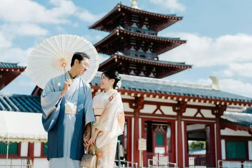 Osaka: Kimono or Yukata Rental &Photos Service Options - Choosing kimono vs yukata: the small details that change the day