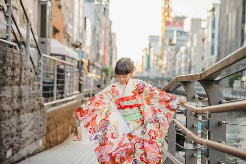 Osaka: Kimono or Yukata Rental &Photos Service Options - Optional pro hairstyle and accessories: when it’s worth the extra cost