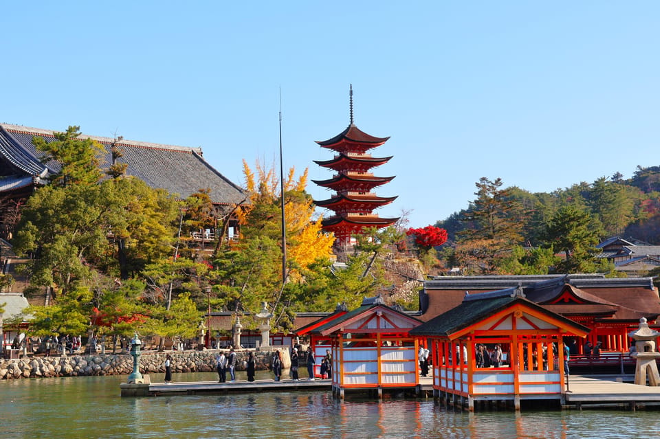 Osaka/Kyoto: Hiroshima Miyajima Bus Tour & Shinkansen Ticket - Hiroshima Peace Memorial Park: Dome first, then the museum