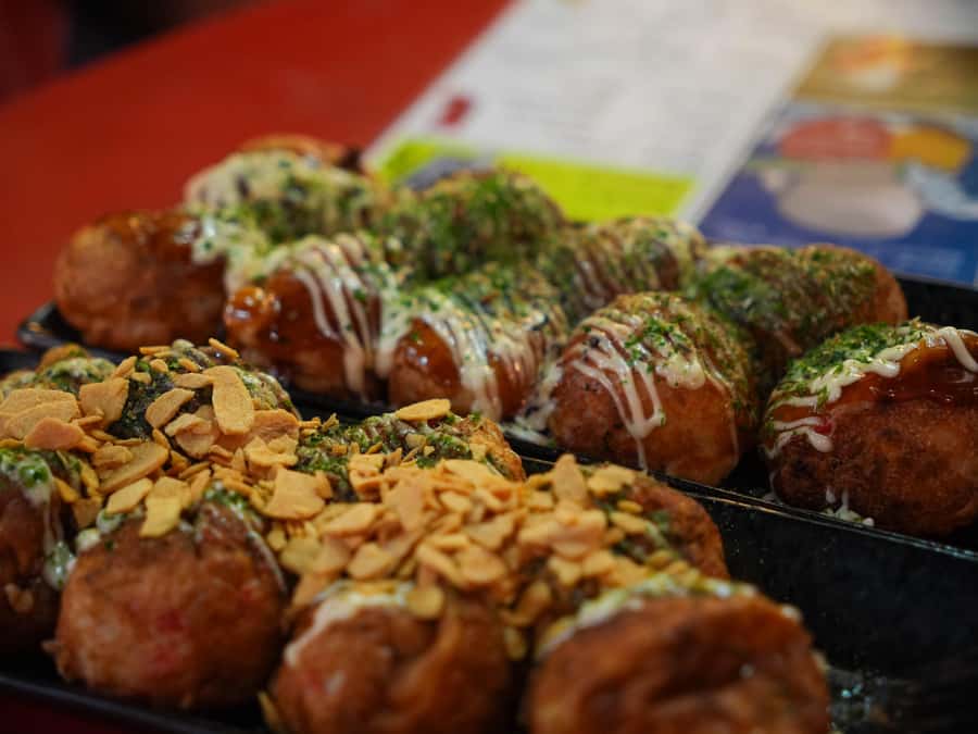Osaka Morning Tour: Shitennoji Temple, Shinsekai &Doutonbori - Shitennoji Temple’s 1,400-year scale (and what to notice)