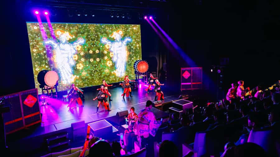 OSAKA NIGHT FUSION Japanese Taiko Kabuki Samurai Dance Show - After the final beat: photos and leaving on a high