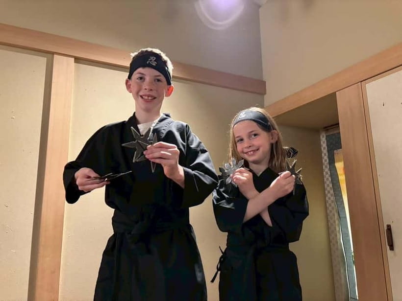 Osaka: Ninja Experience Cafe in Dotonbori - Costume Up: What You Actually Get and Why Photos Matter