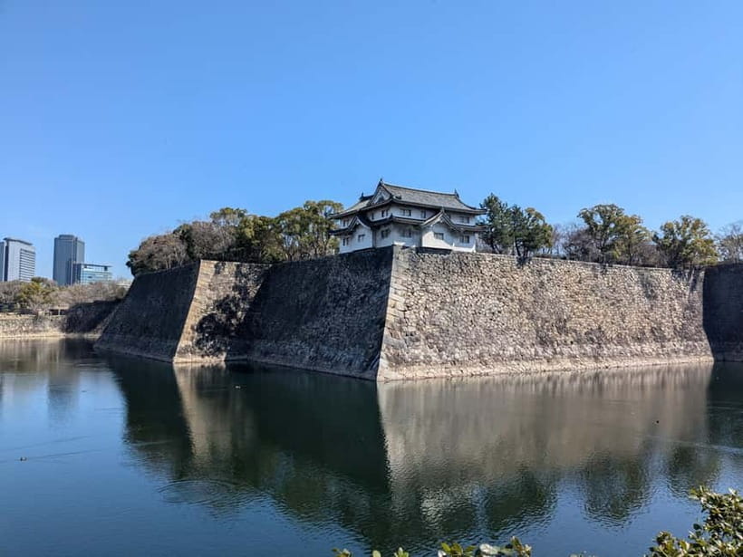 Osaka: Osaka Castle Guided Tour with Local Guide - Walking the Grounds Like a Local Would