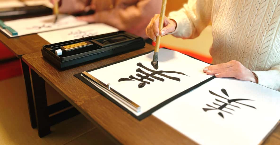 Osaka: Private Japanese Calligraphy Experience - Logistics that actually matter: where to meet and what to bring