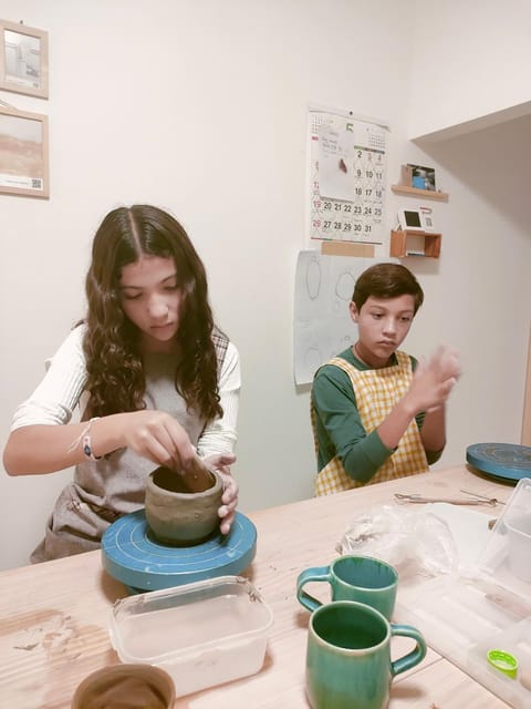 Osaka: Traditional Japanese Ceramics Private Experience - The Anna factor: study background and culture talk