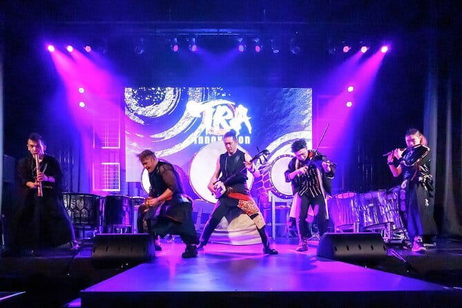 Osaka: UTAGE Modern Japanese Taiko Live Show - Tempo Harbor Theater: a small Osaka venue with big show energy