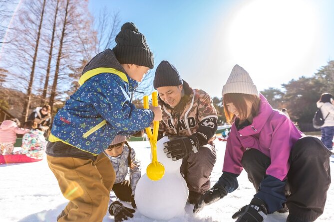Play with Snow Crab Buffet Lunch and Strawberry Picking Bus Tour - Mt. Rokko Snow Park: where winter turns into play