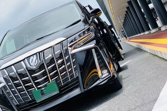 Private arrival transfer from Osaka Itami International airport to Kyoto City - Finding your driver at Osaka Itami without the stress game
