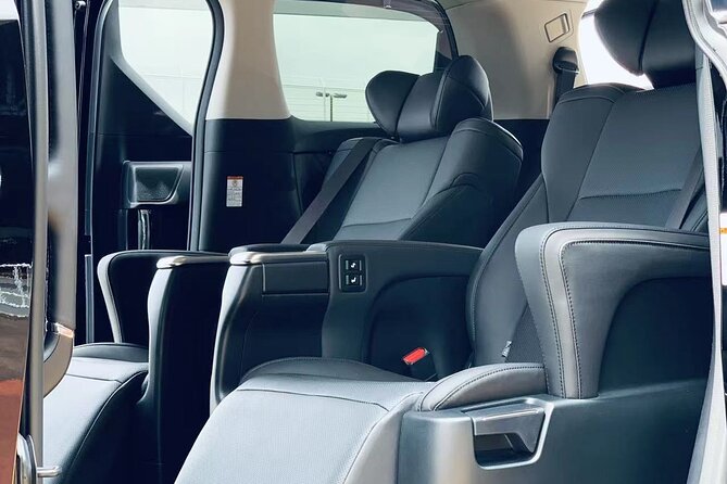 Private arrival transfer from Osaka Itami International airport to Kyoto City - Kyoto drop-off: what door-to-door usually means here