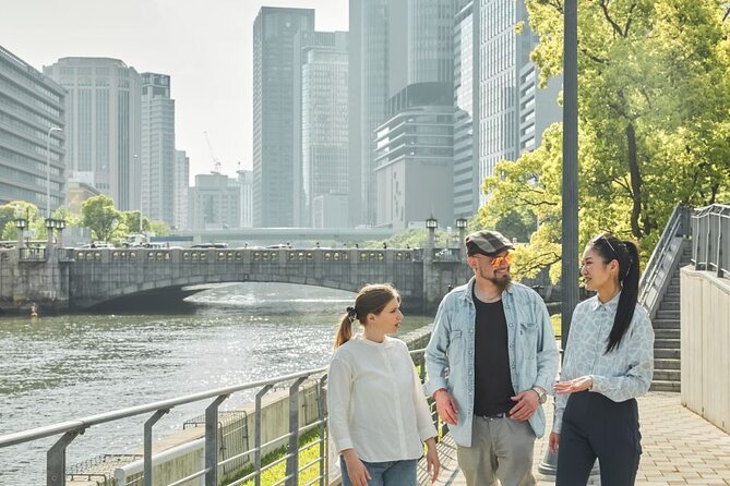 Private Osaka Walking Tour: Highlights & Hidden Gems - Hozenji Temple and the stone-paved alley with 60-plus spots to eat and drink