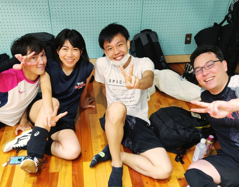 Volleyball in Osaka, Kobe & Kyoto with locals! - Meeting Japanese locals: mixing, language, and social momentum